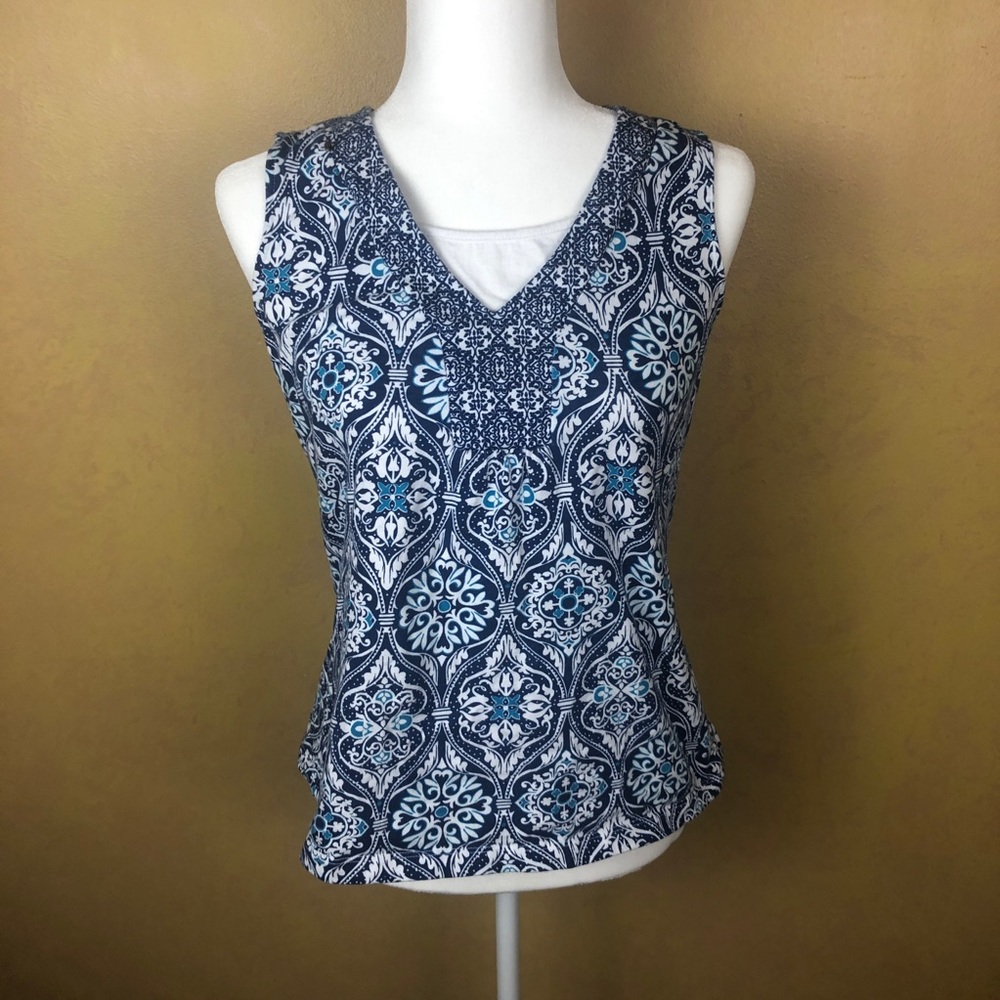 Women’s blouse